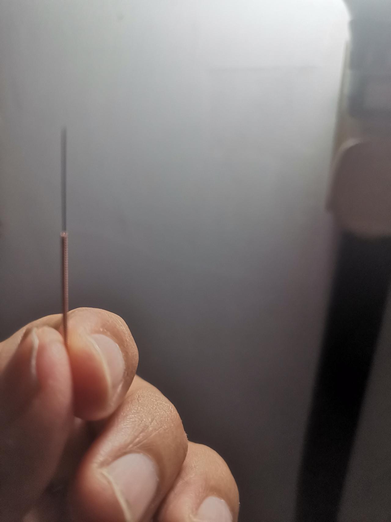 有过敏性鼻炎的人，如果你晚饭吃鱼头，吃肥猪肉，或者油腻食物，第二天起床，保你有流