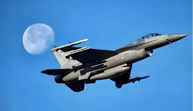 中国台湾空军司令部突然宣布，1月22日，针对岛内F-16V战机6日晚间，于花莲外