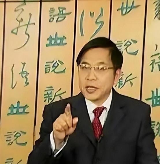 “中医不灭，天理难容？”中南大学的教授张功耀发起万人签名，要求取消中医药，这是一