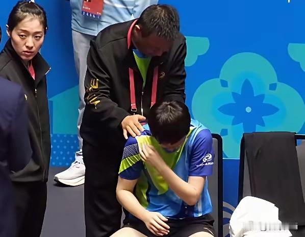 运动员参加大赛都是有策略的，王曼昱退赛我分析是这样的！第一吧，那个运动员没有一