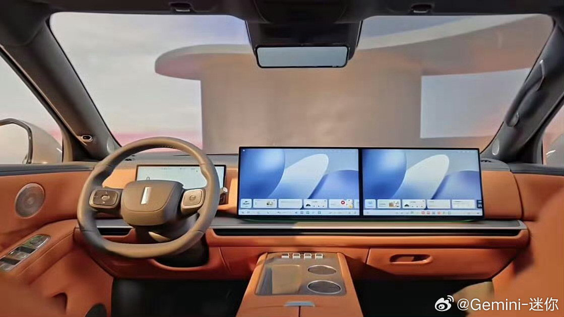 长城旗舰车魏牌V9X的内饰公布了，中控也就是理想式的双屏，整体上中规中矩吧，属于