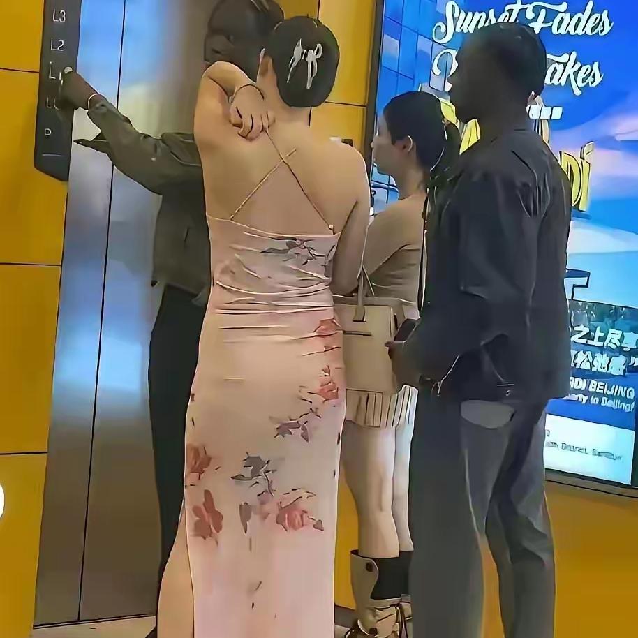 想了一夜，还是没懂他们赢在哪看着他们亲密的样子，想了一夜，也没想明白，自己到