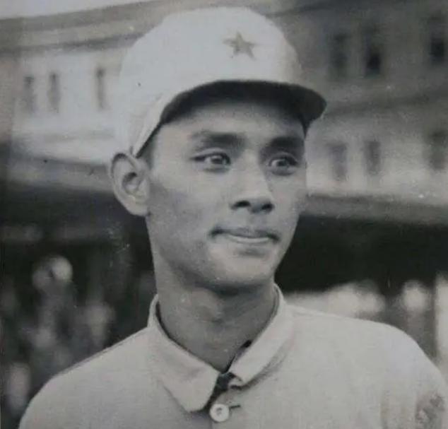 1988年，我军成功破译出越南方面的一份机密电报，当机译员将截获的内容汇报给领导