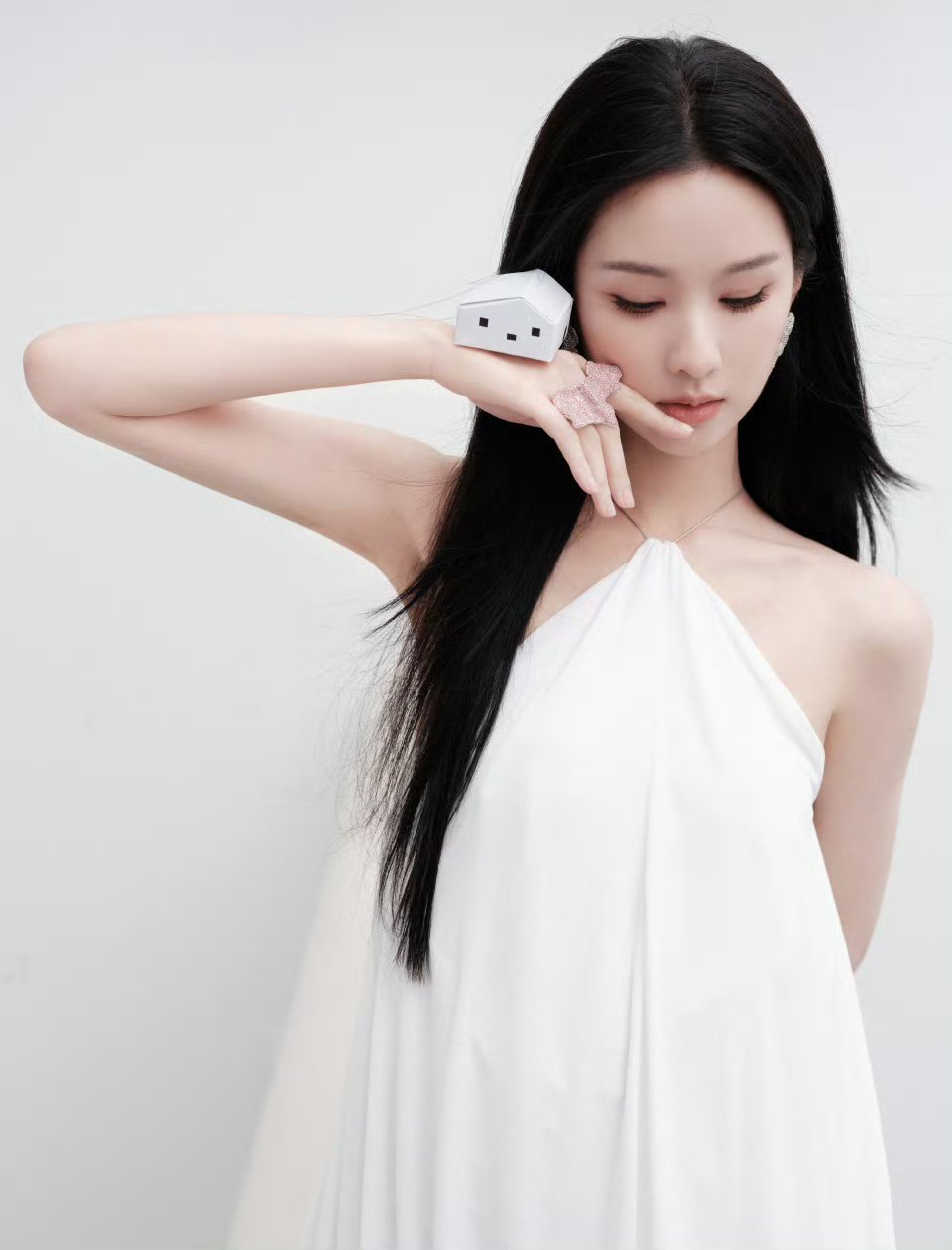 陈都灵白衣真的好干净不染世俗的美像仙子一样​​​