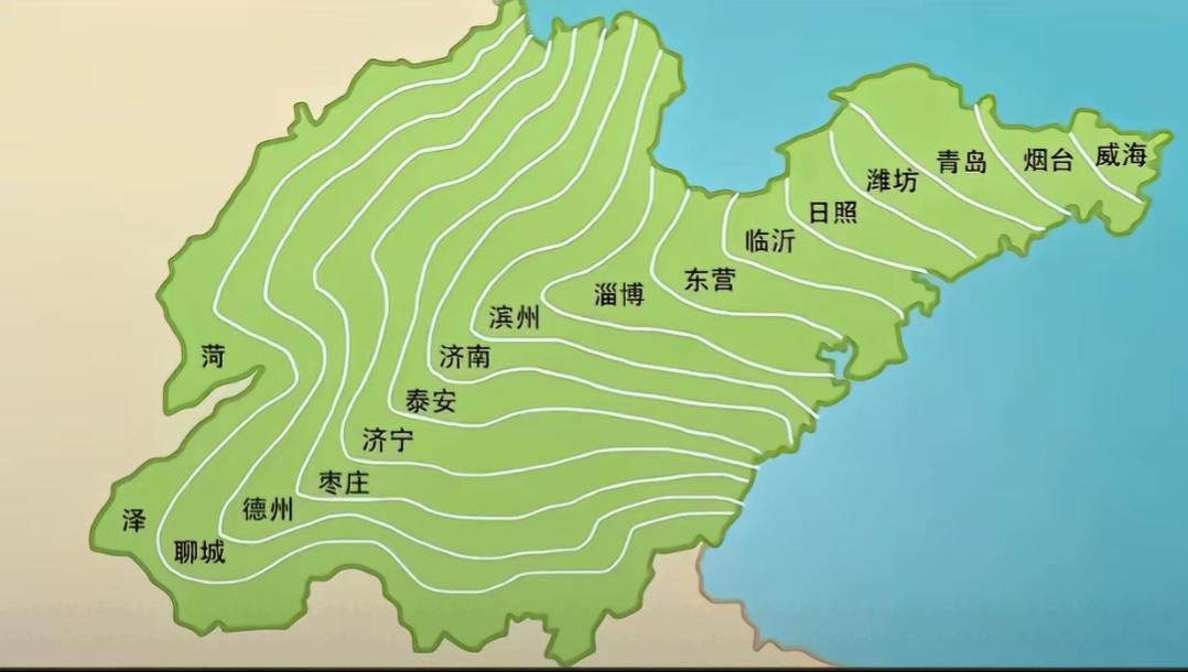 这是一张山东的地图，标注了各个城市。菏泽到威海多少公里？是离海边最远的城市吗？开