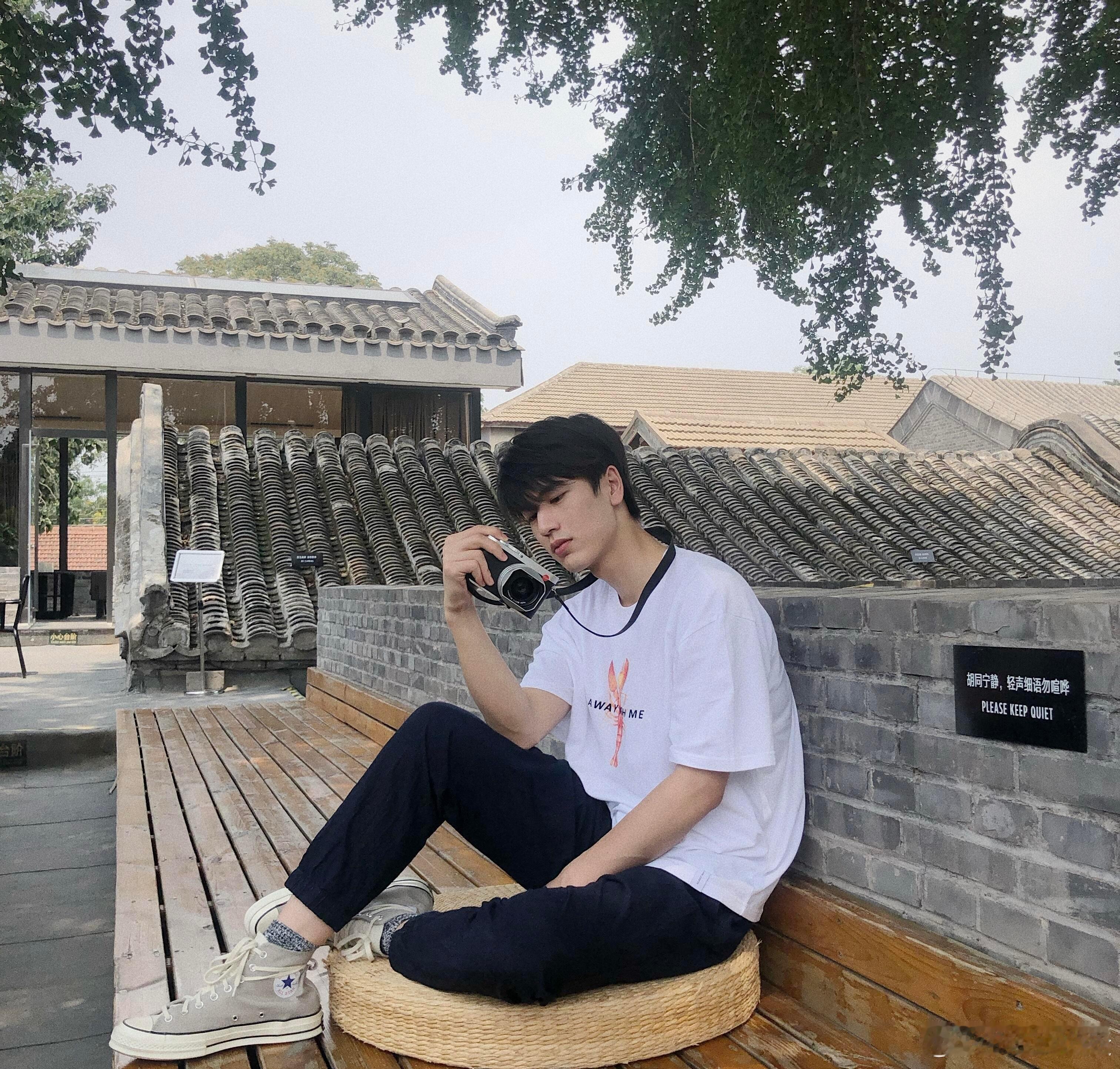 张凌赫听说你们想看张凌赫早期照片？OK，考古走起！张凌赫｜