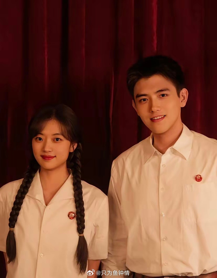 陈飞宇这辈子最该感谢的，可能就是孙千。别的女演员看他，眼神里多少带点仰望和讨好。