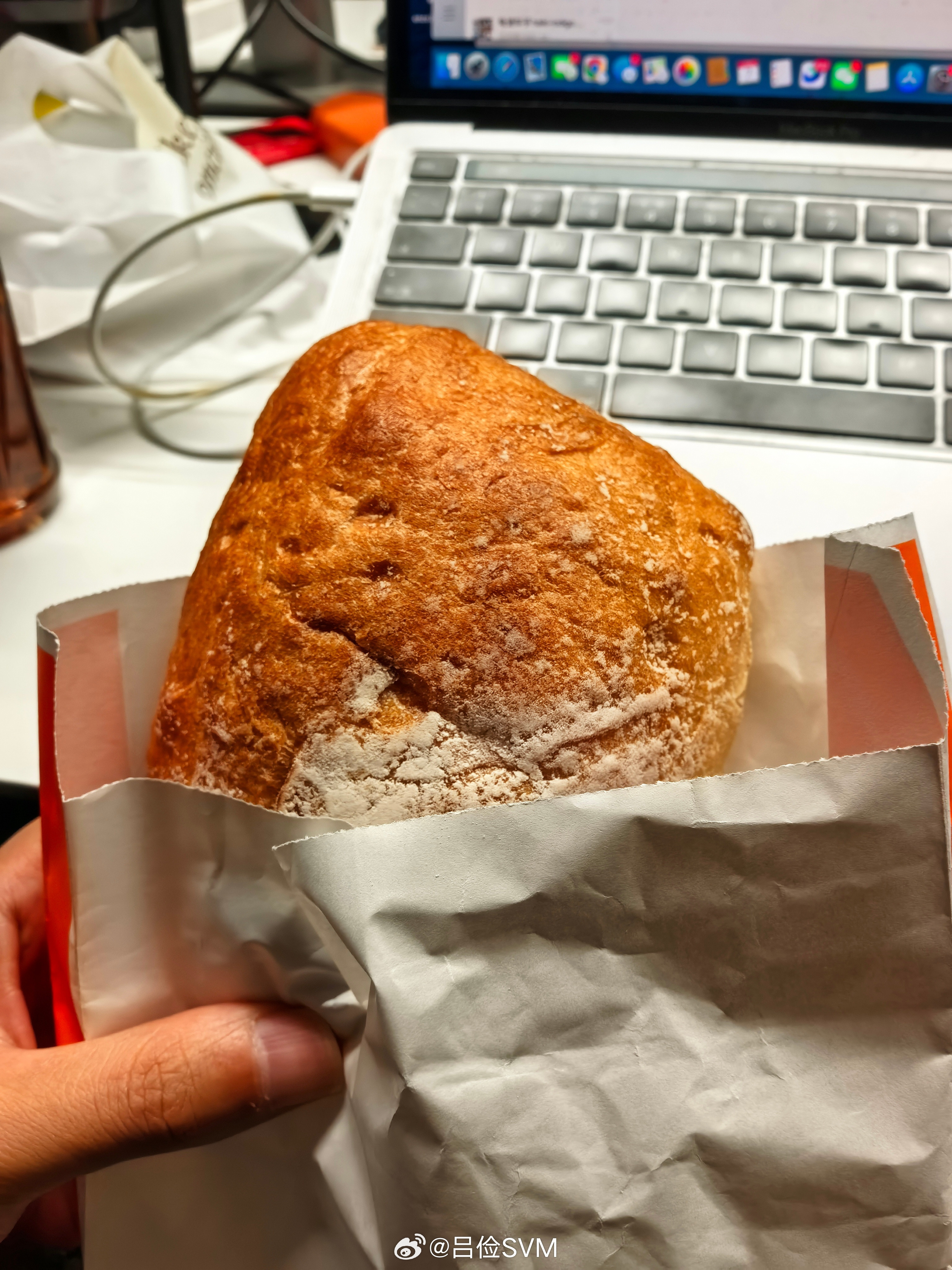 纠结了一下这是当早餐还是午餐…​​​