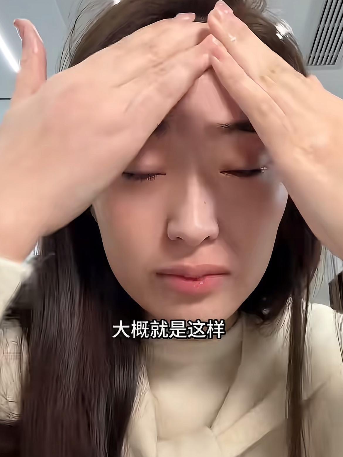 一开始就觉得她公婆不太看的起雪梨，她公公特别明显，婆婆是个笑面虎。逢场作戏久了