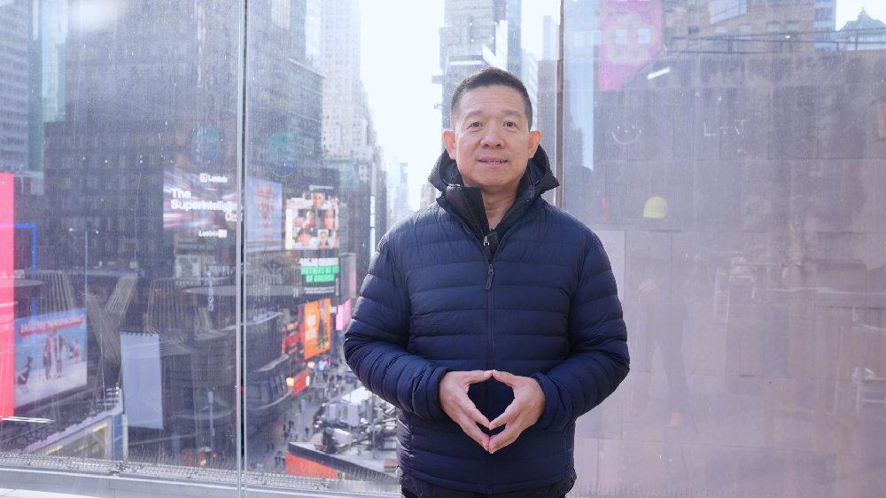 你认为贾跃亭回国的可能性有多大？有网友留言表示：第一个FF91最起码还相信你