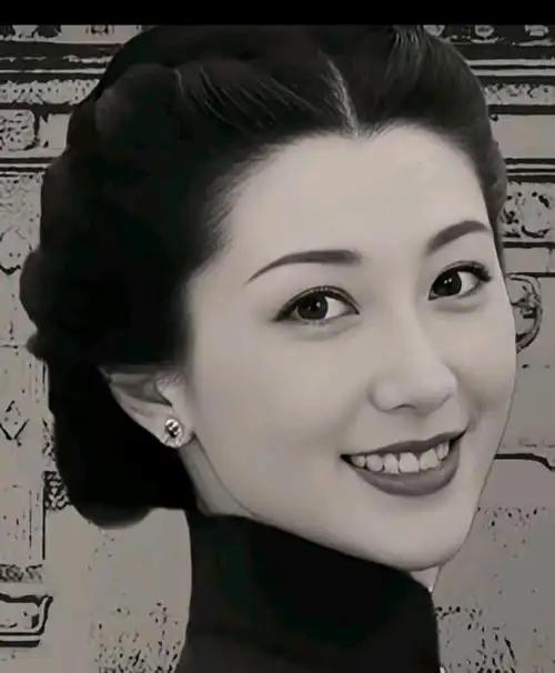 一位人际关系专家说："无论任何人，只要他不理你，你就不要理他。亲情也好，友情也