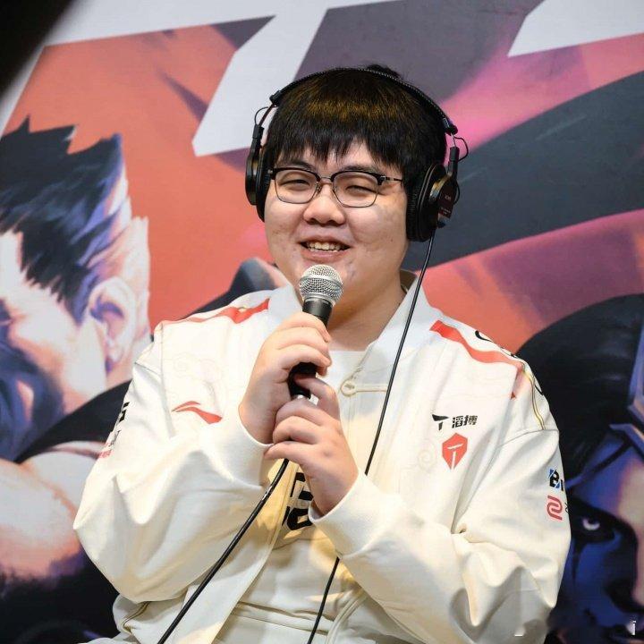 真的假的？？外网爆料：369和Flandre将互换东家！据外网爆料，AL现役上单