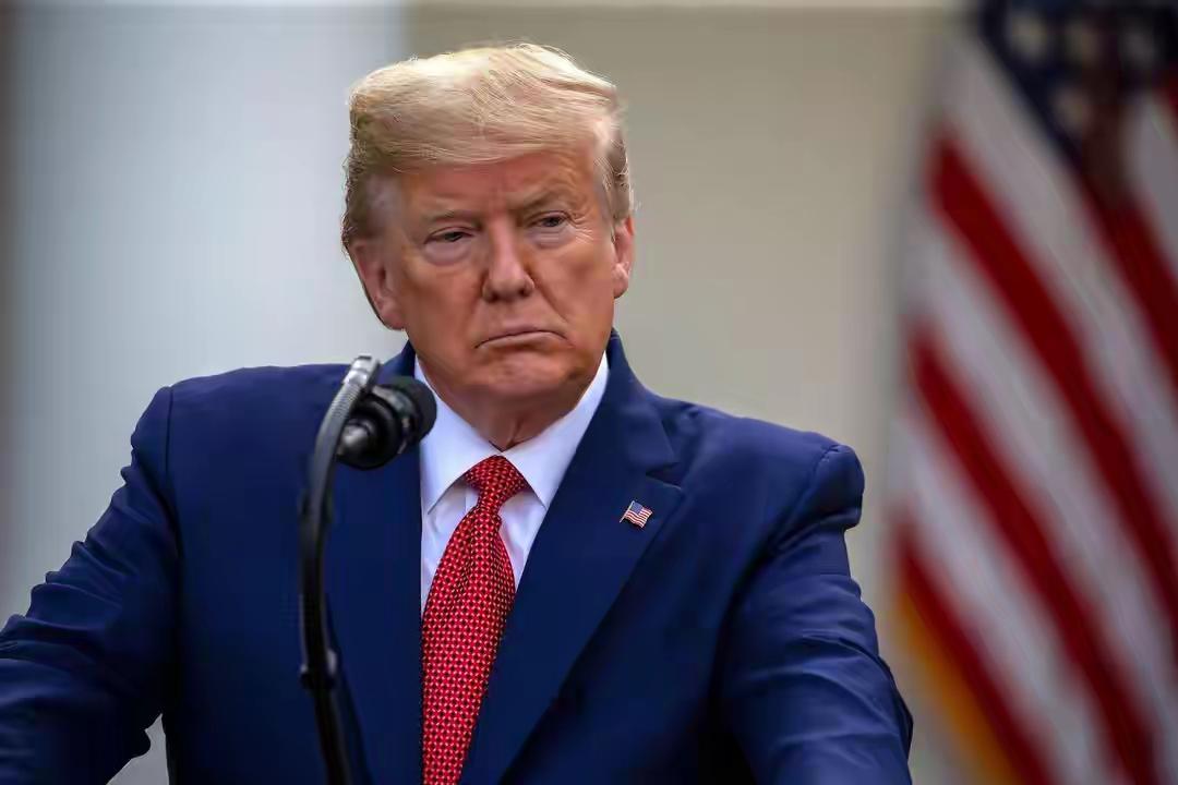 以前是这样，清心寡欲的长寿，争名夺利的短命。可是现在就不同了，看那些大统领们，