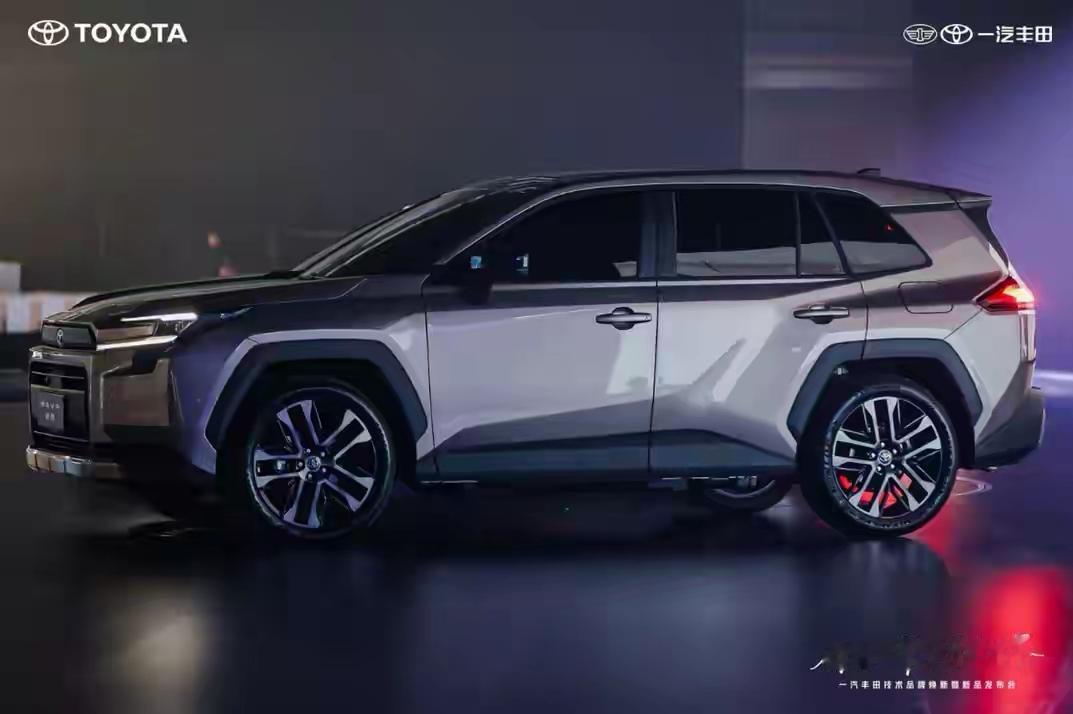 你所不知道的，看过来！为什么说全球第六代RAV4荣放承袭双擎鼻祖？这是因为丰