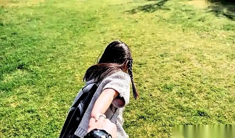 40万投入九年感情，换回来的判决结果，竟然只有4万。山东聊城，一个男人攥着厚厚