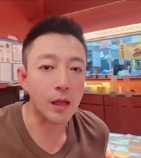 网络上充斥着各种是非争议，可一段日常片段，却撕开了最真实的父子模样。汪小菲带着孩
