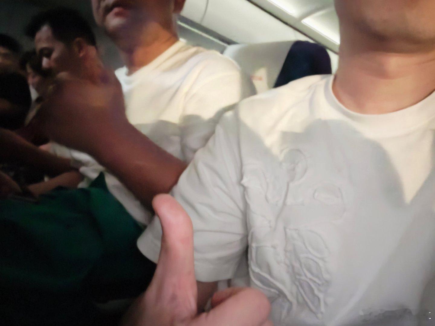 根本不冷直接短袖出门​​​