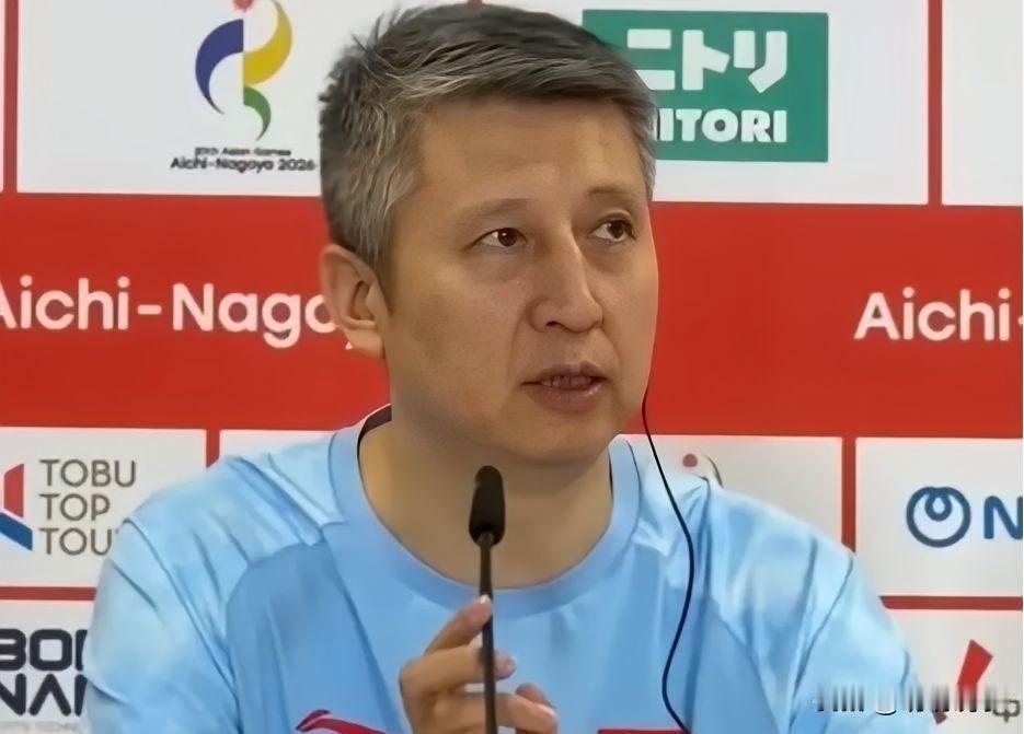 郭士强这回真悬了。不是因为亚运拿了个难看名次也不是因为输日本二队太丢人。