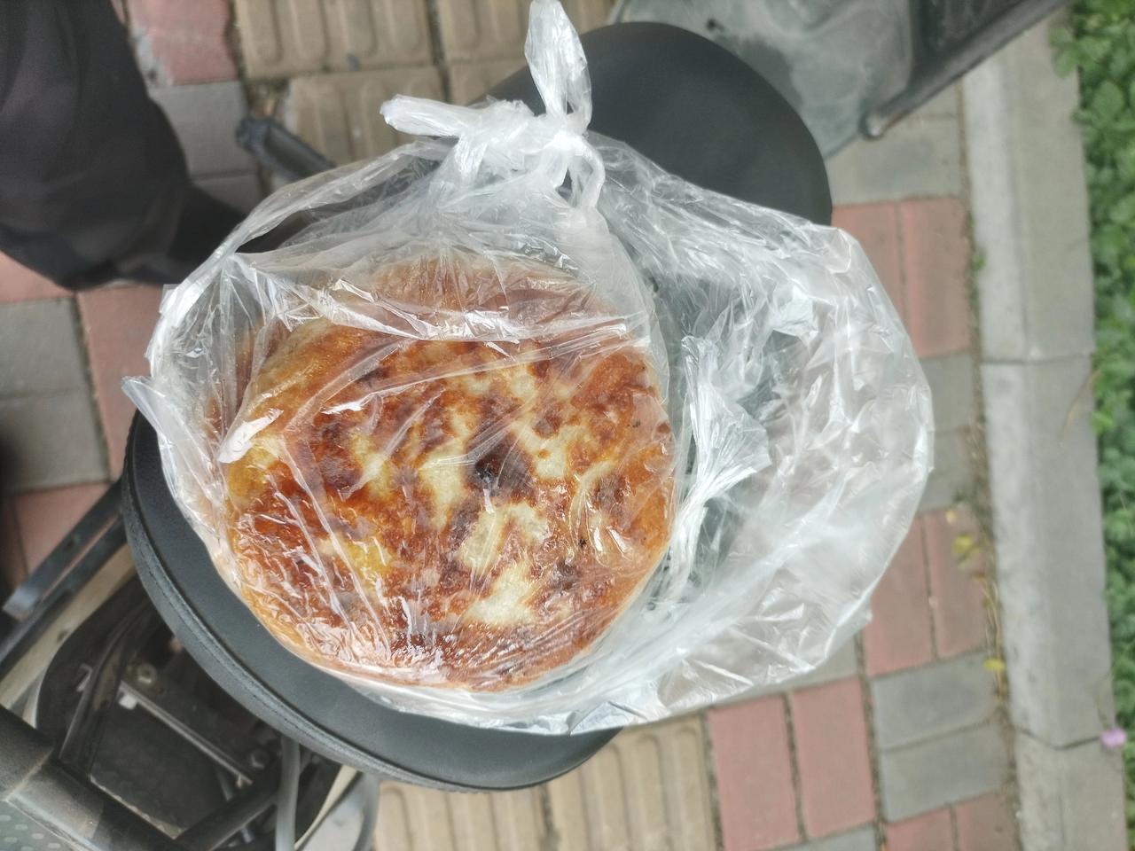 大肉饼3元，10块钱买两个内裤