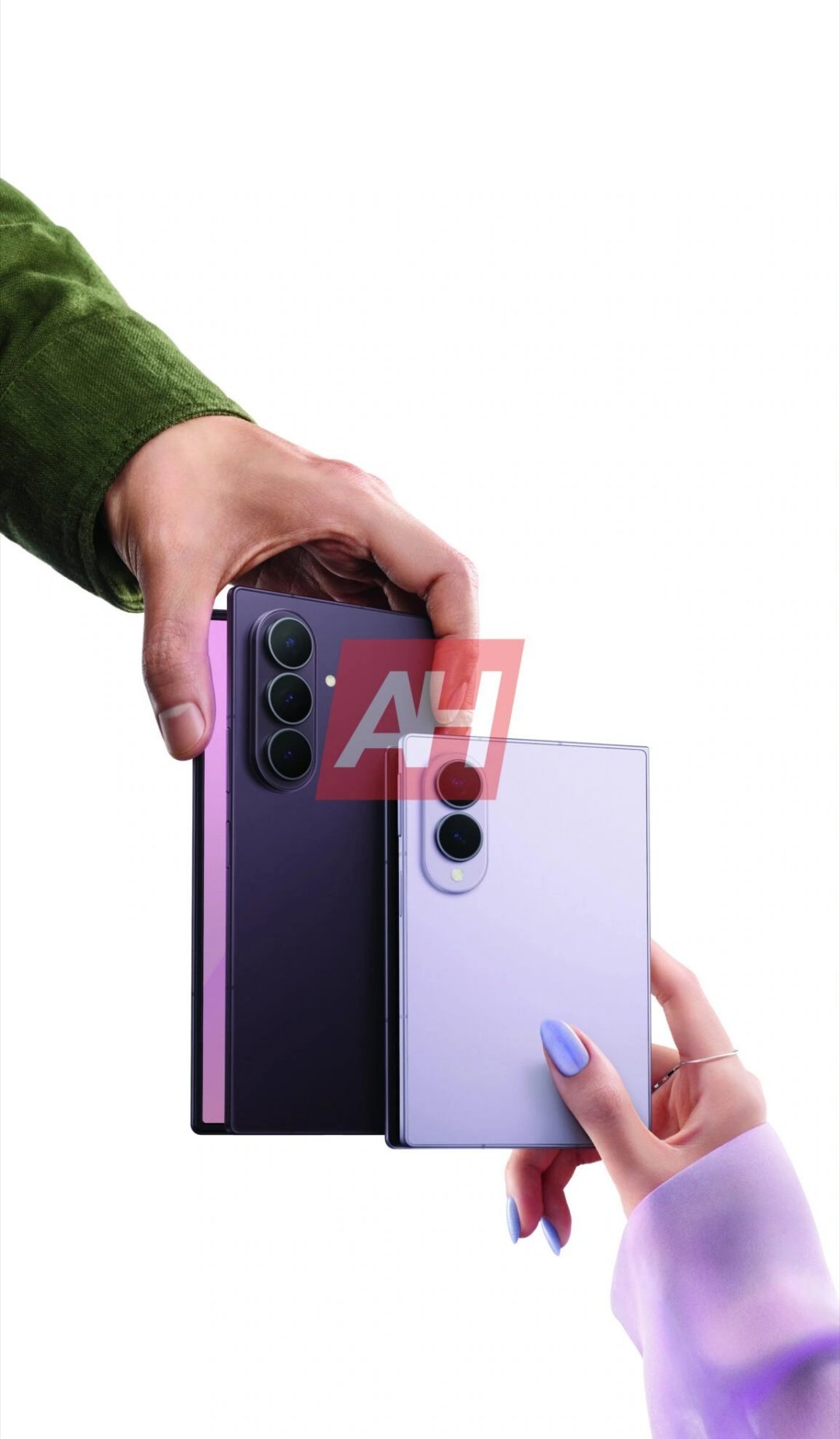 【线上专属：绿色版三星GalaxyZFold8折叠手机渲染图曝光】科技媒