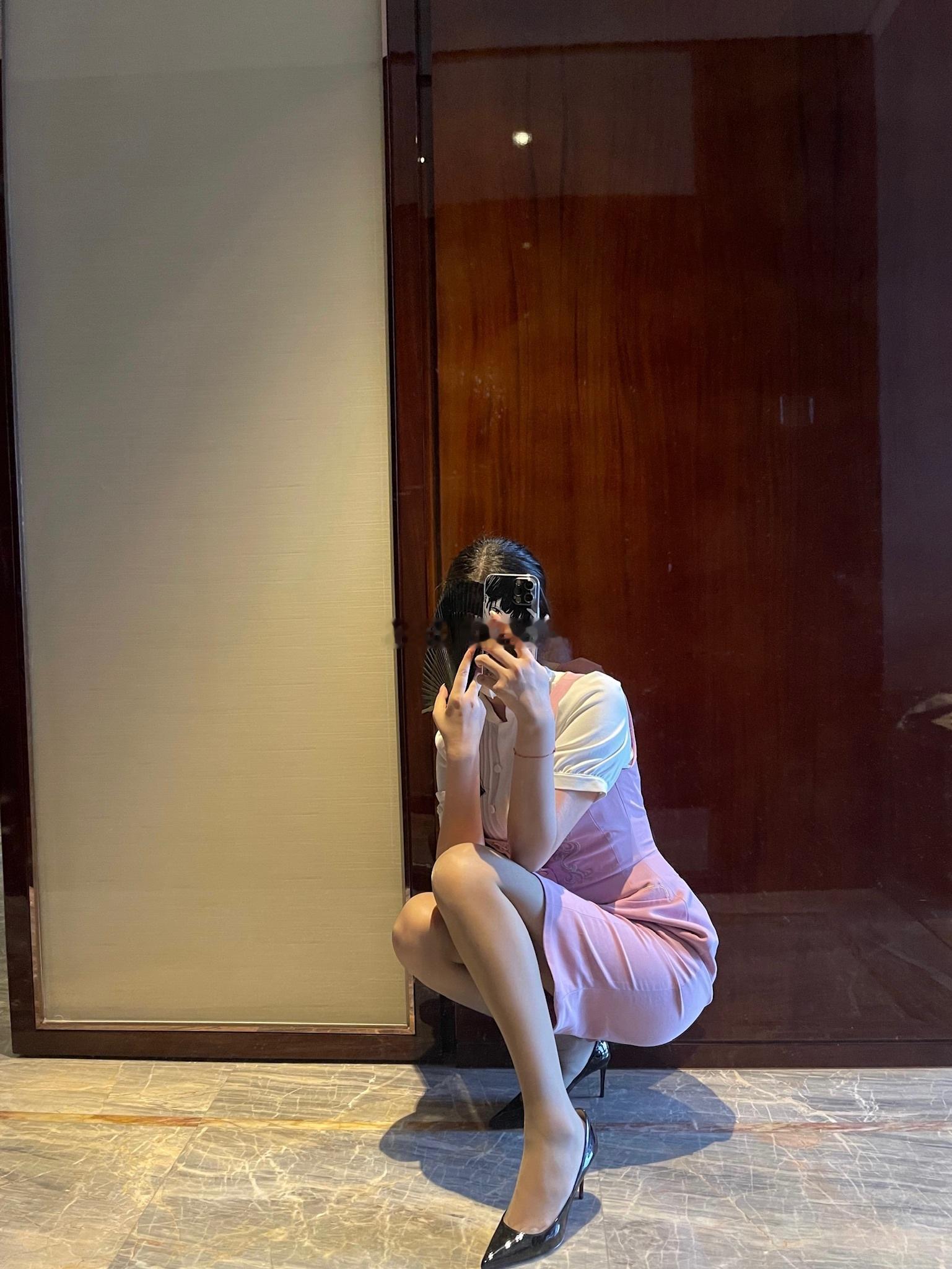 今天是限定小粉裙和灰色很搭😯​​​
