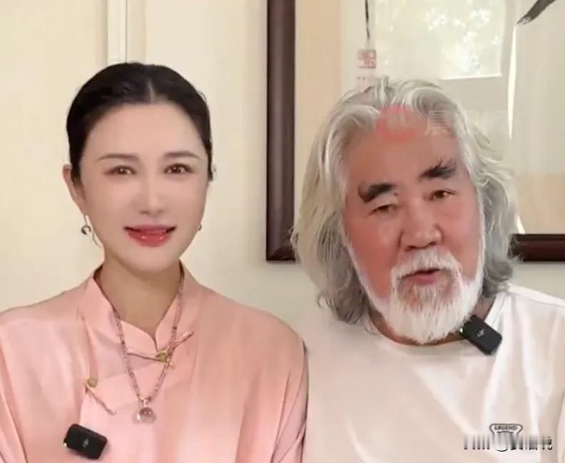 74岁张纪中庆祝女儿1岁生日。遭网友“求娶”女儿，张纪中怒怼：你外婆是你丈母娘