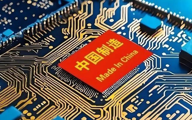 “美西方国家，怎么忽然不灵光了？好像什么也不会了？答案并不复杂：因为他们从中国抢