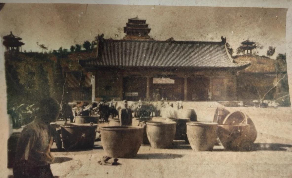 什么是日本人的“金属献纳”？这就是！这是1944年6月19日，日军1800部队，