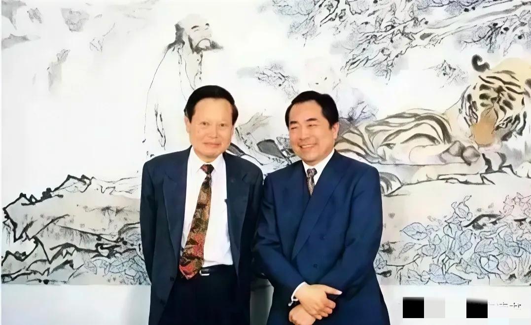 范曾问杨振宁“哥德巴赫猜想有啥用”,得到的回答太妙了——“像老鼠打洞,又深又窄,