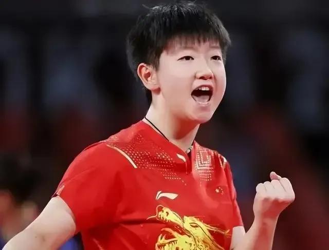 孙颖莎失利与教练无关！孙颖莎败给小将陈熠，有人说与教练马琳未随队有关。其实这种说