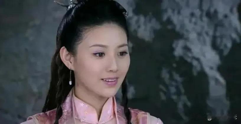 1644年，江南才子冒辟疆举家逃亡。途中，他想将美若天仙的小妾董小宛送人。董小宛