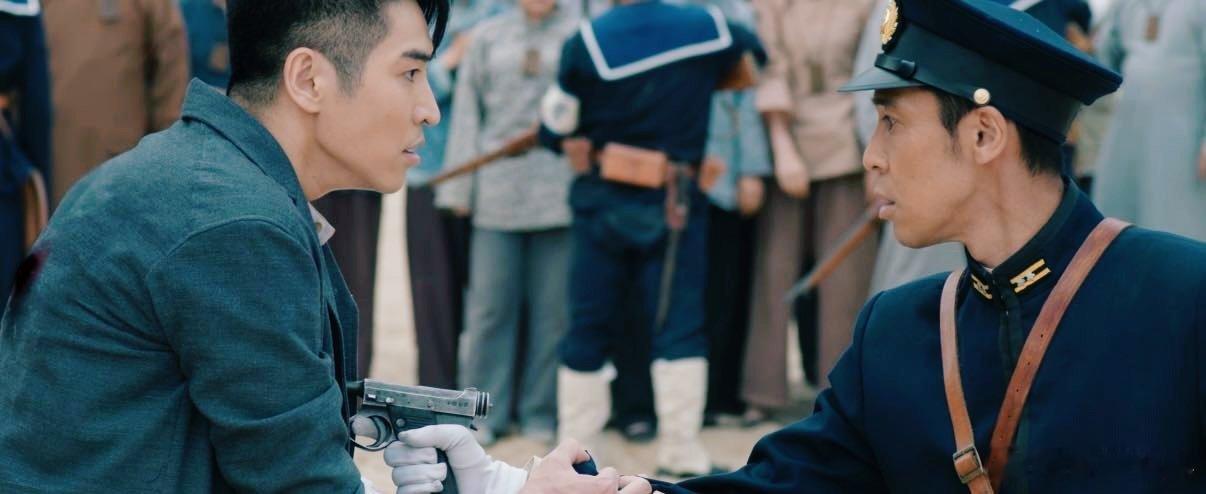 谍战剧只有小角色没有小人物《长河落日》今晚叶龙侠的故事落幕，虽戏份不多只是剧中