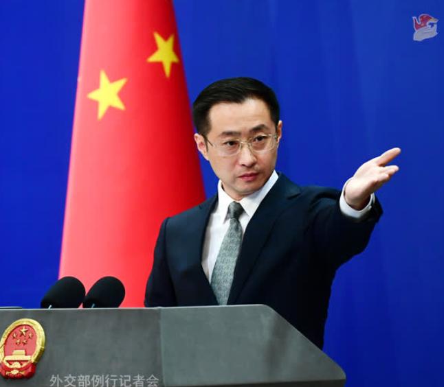 中国外交部发表严正声明，7月20日，针对台湾当局宣布，从8月起停止对坚