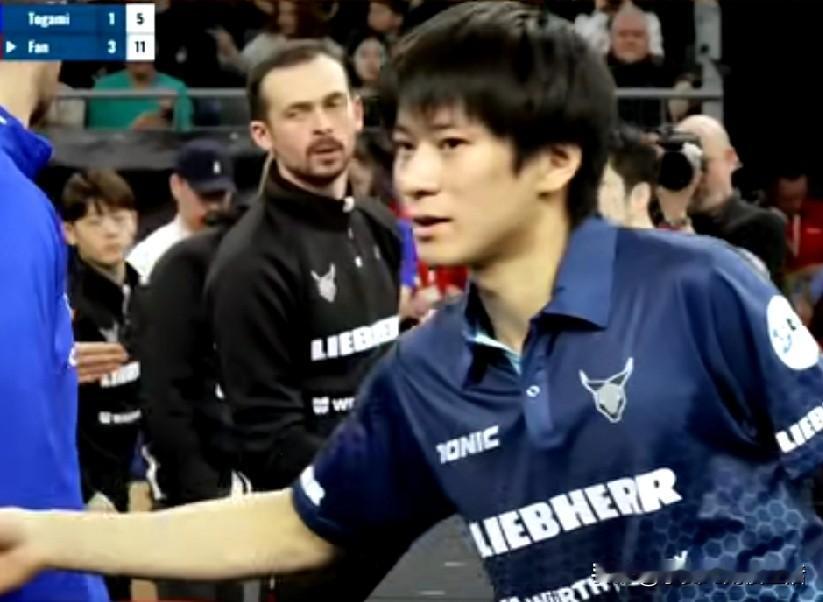 樊振东德甲3：1给户上隼辅上了一课。星光随笔2026年1月4日萨尔布吕肯对