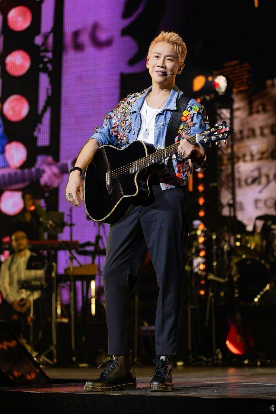 陶喆头发管理有多严格下次染什么发色？这大概是陶喆留给歌迷的长期悬念。但可以确定