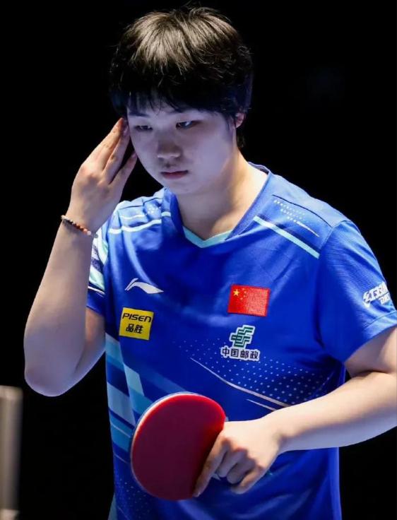 怪不得韩莹说，佐藤瞳比桥本帆乃香打得好？这次看出来了！佐藤瞳的基本功和跑动确