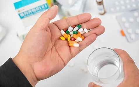 乙肝至今没有特效药，是研究人员不努力吗？不少乙肝患者都有过这样的困惑：明明医学