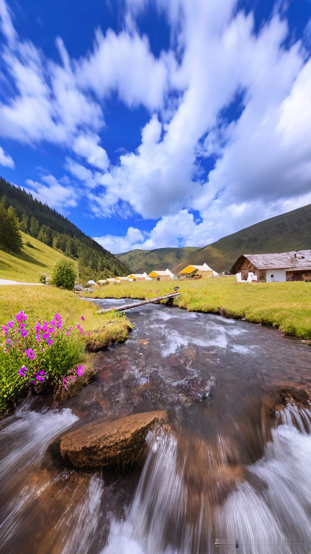山清水秀，风景美如画。自然之美的美景