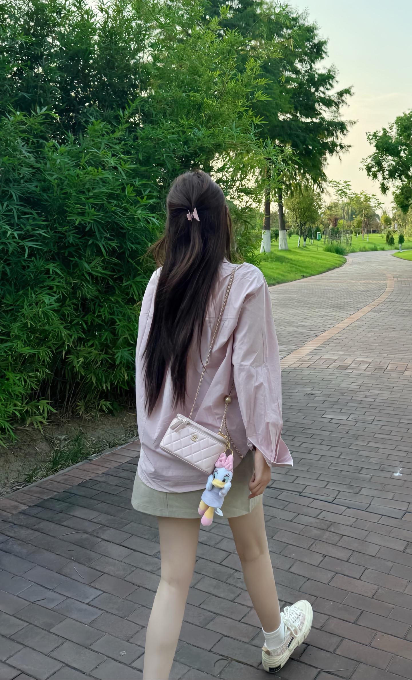 夏日不费力一周穿搭合集 摆脱路人感的小个子女生穿搭 夏天该有的样子 韩...