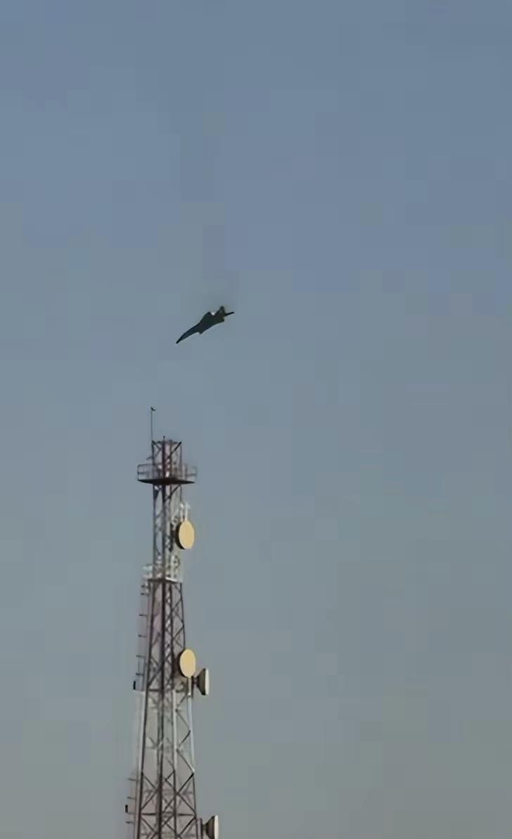 这下美军炸了，已经损失三架F-15战斗机！美军万万没想到，这次对伊朗开战，自