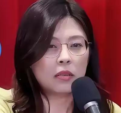 金门县长陈福海公开放话：金门全县上下，从老人到小孩，没一个人反对直通厦门机场的大