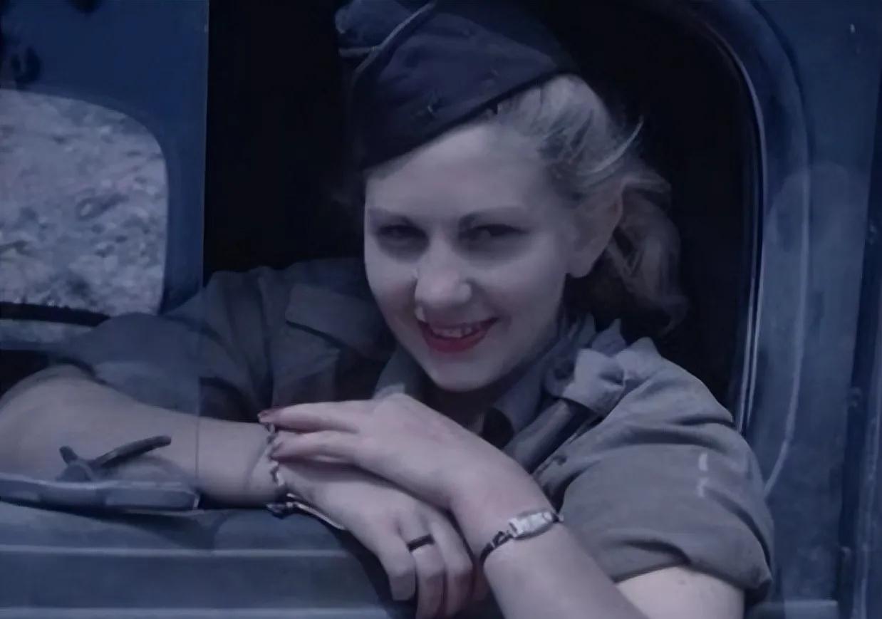 1917年，大批山东汉子被骗到法国挖煤，到了才知道不是挖煤，而是干苦力，但出乎意