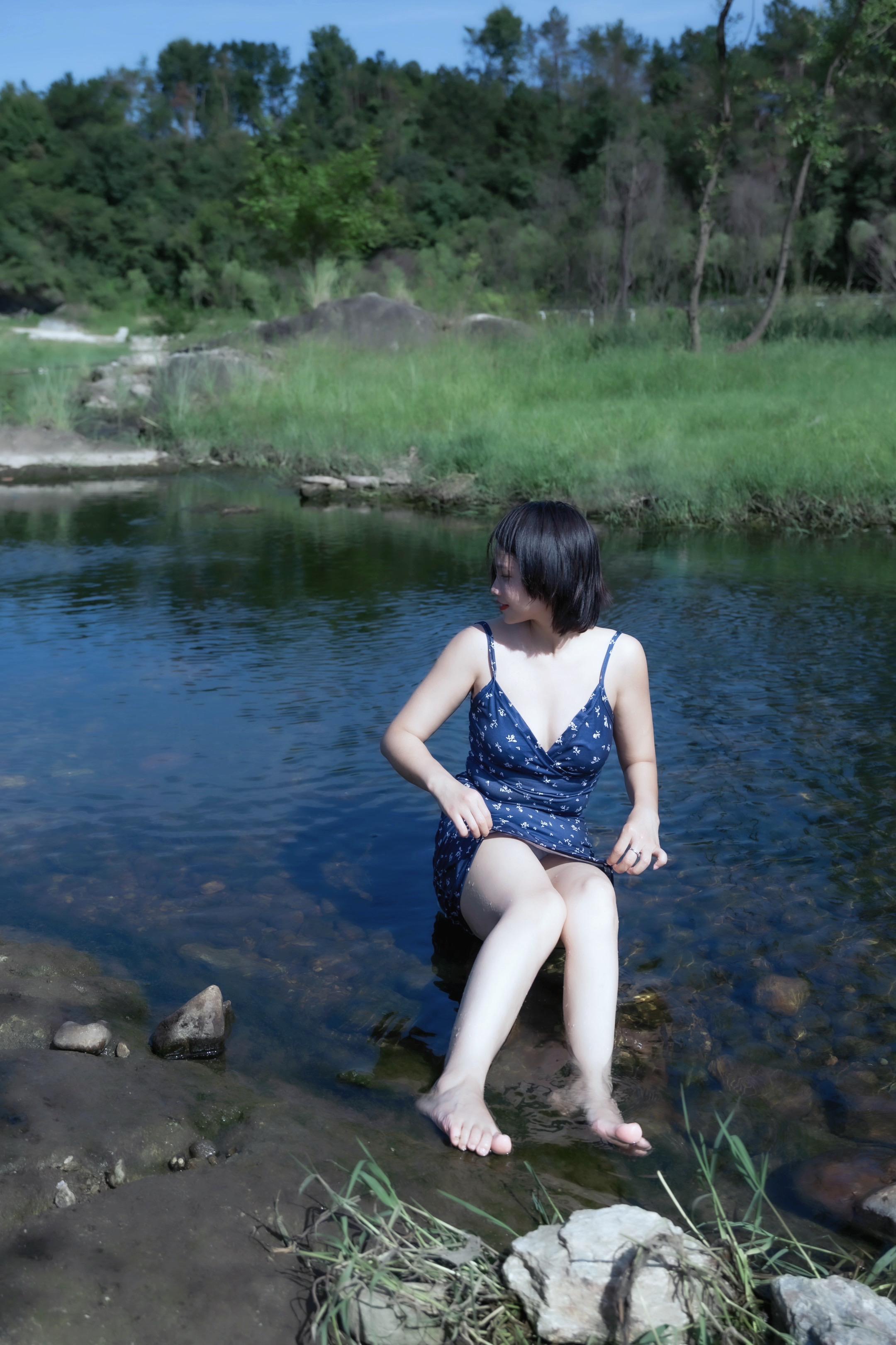 夏日氛围感～户外溯溪玩水～《户外溪水写真》 拍摄地点：武汉 黄陂 梅水河畔