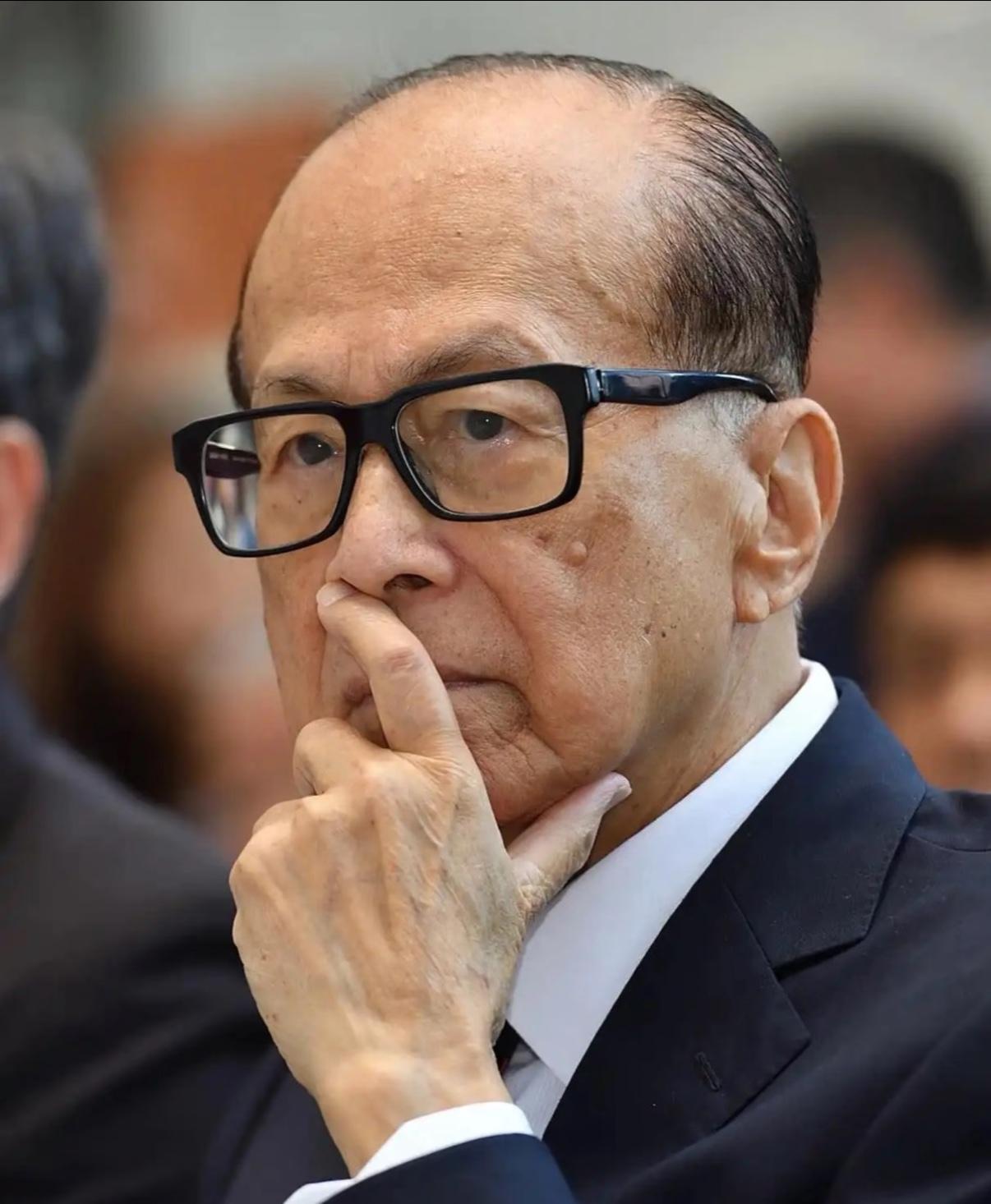 抢已经开始了，不反击，后面就只剩被动。规则不是突然变的，是被一口一口改掉的。