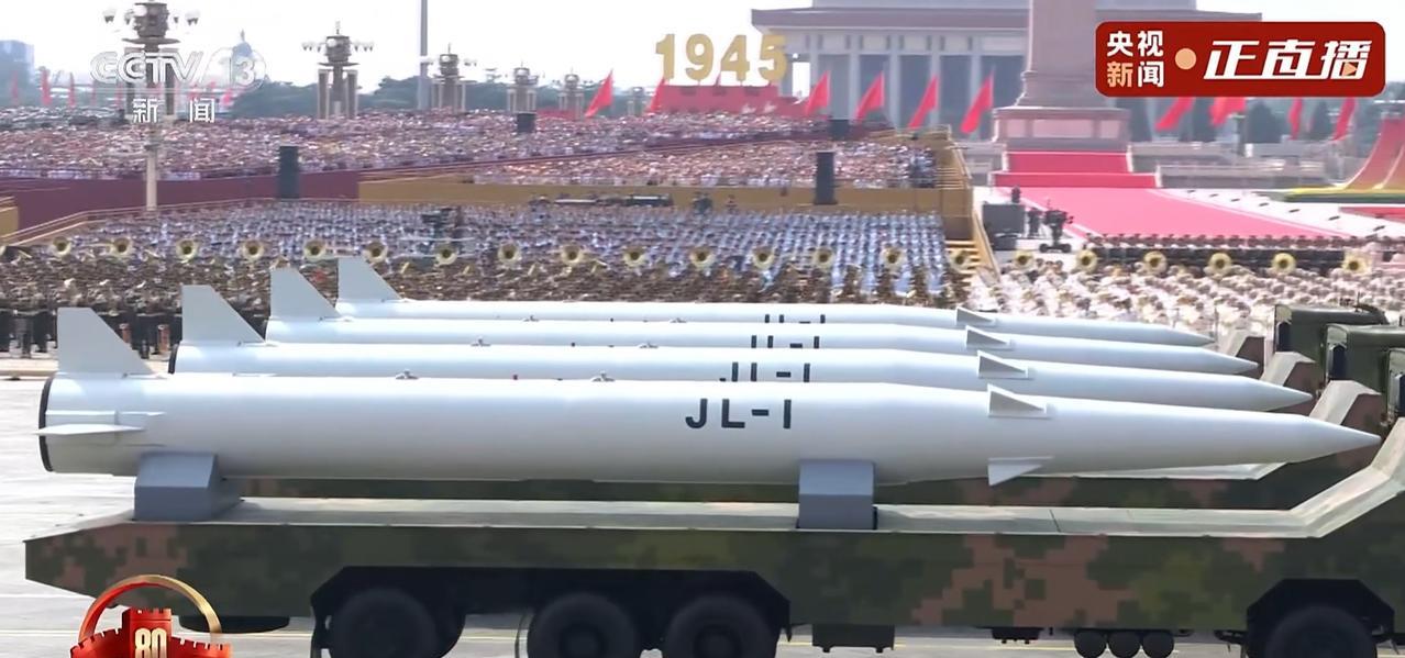 北京重锤——惊雷-1型空射弹道导弹！这是目前世界上，绝无仅有的空基核投掷手段！