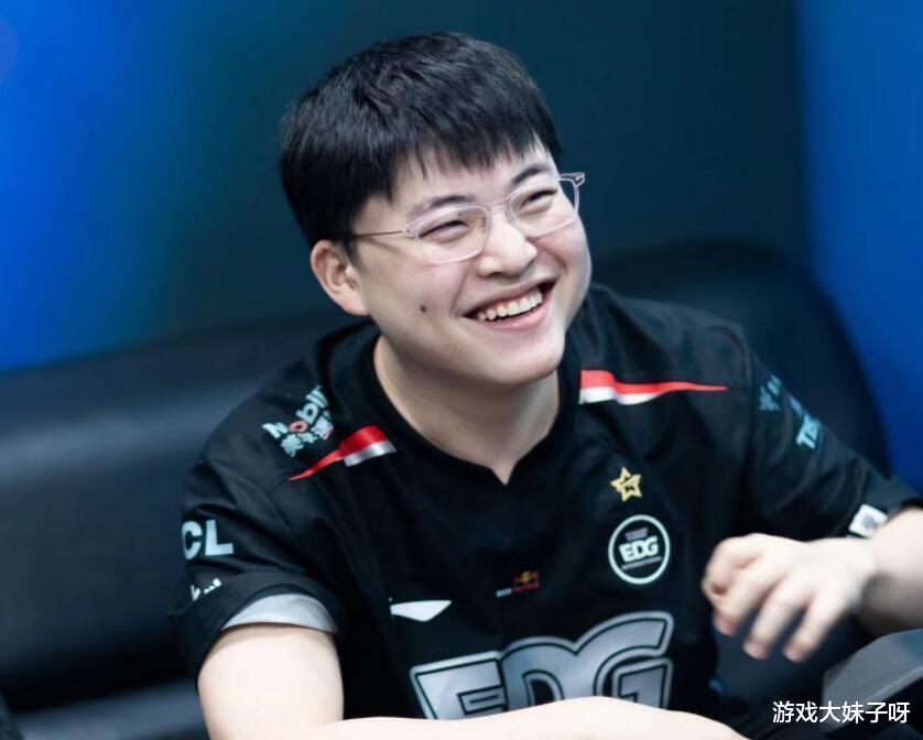 输给老东家很不甘心, uzi通宵训练, 两天只睡4小时