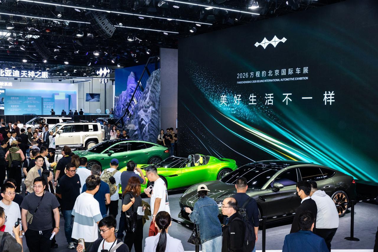 大唐EV一天收获订单超3万辆、方程豹轿车系列也是好评不断，这届北京车展俨然成为了