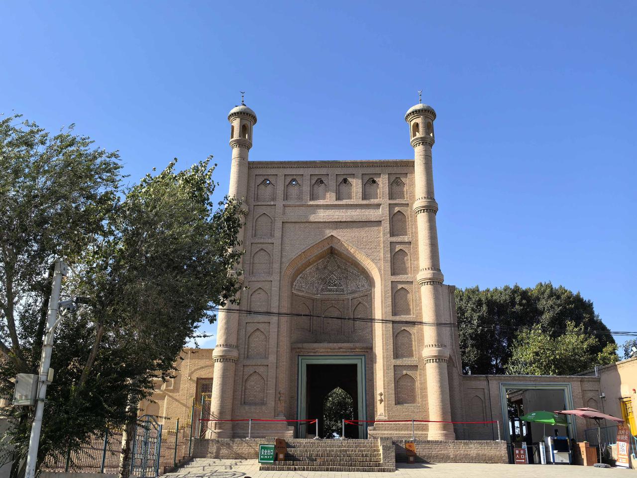 ★说说新疆的库车大寺旅行库车库车大寺，位于新疆阿