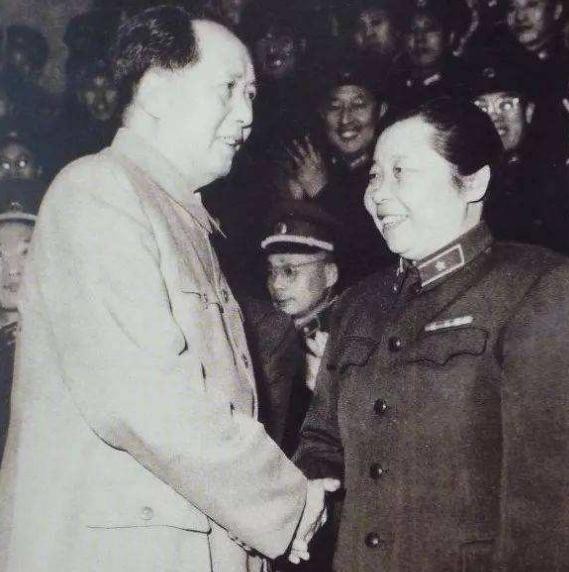 前夫被误传牺牲，她改嫁开国元帅，一个月后前夫回来，如何处理？1937年6月，