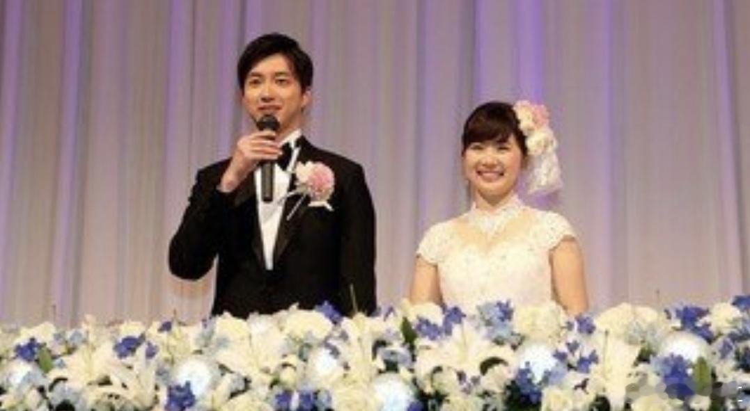 婚内出轨有点过分了好歹离了再出去玩啊